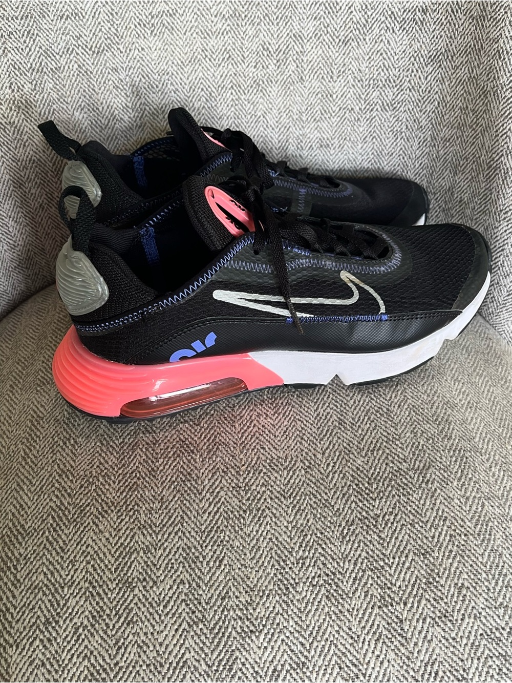 Nike Air Max 2090 GS Black Sunset Pulse Sneakers Size 7Y CJ4066-011 - Picture 3 of 6